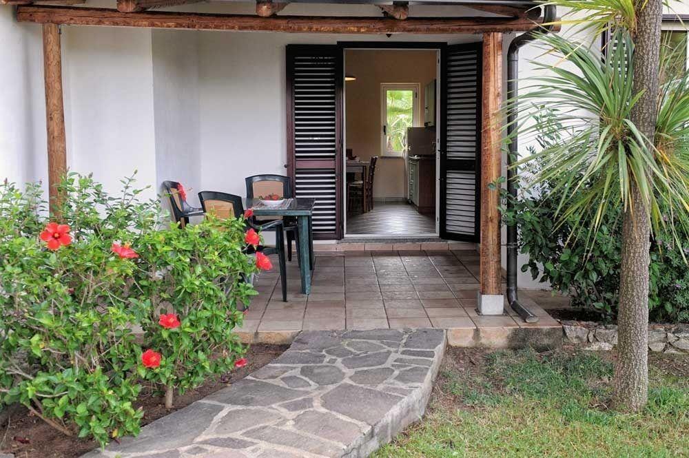 Villaggio Pineta Petto Bianco 카포바티카노 외부 사진
